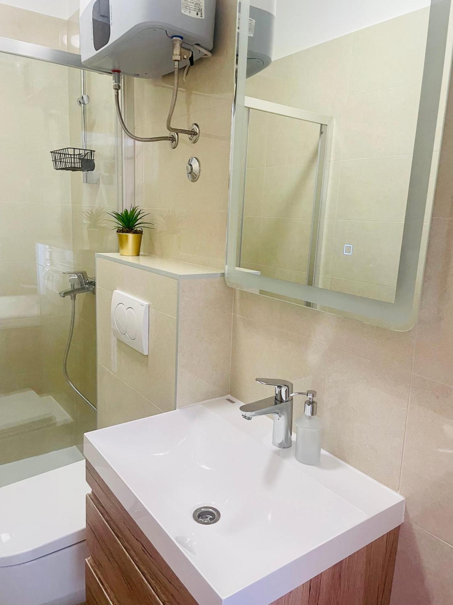 Apartments Sunny Elza Hvar Town Luaran gambar