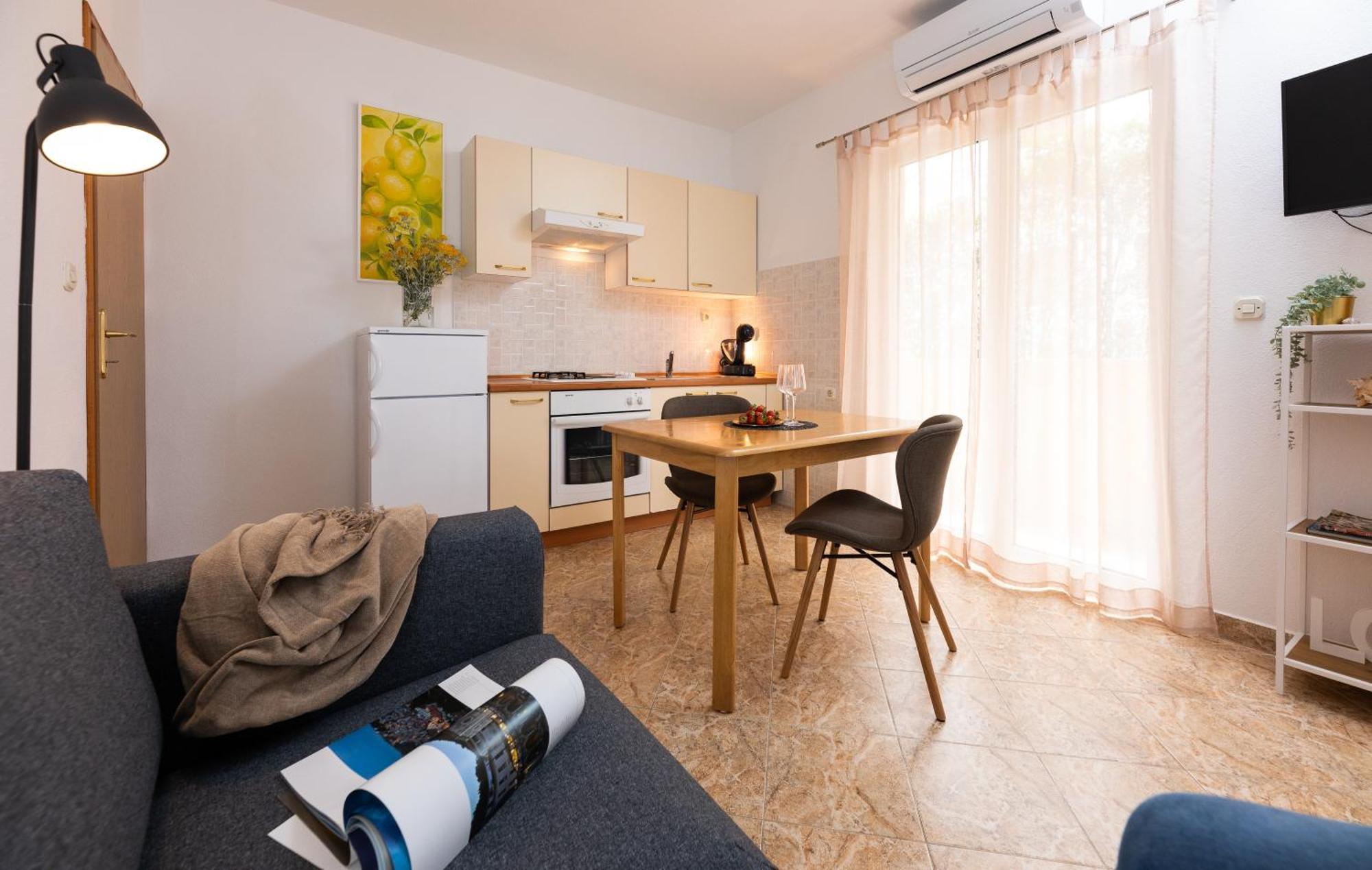 Apartments Sunny Elza Hvar Town Luaran gambar
